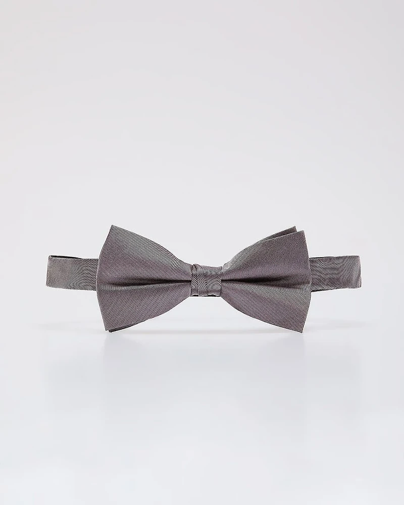 Lilac Bow Tie