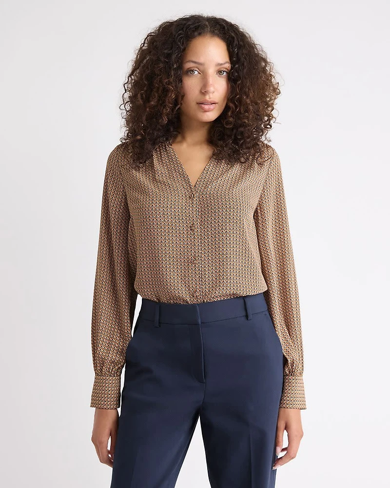 Silky Crepe Long-Sleeve Buttoned-Down Blouse