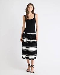Robe Midi Sans Manches à Col Carré