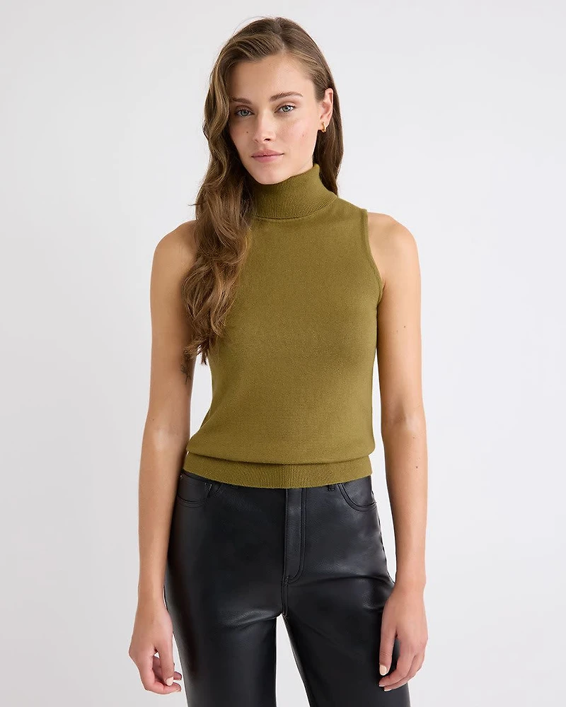 Sleeveless Turtle-Neck Sweater