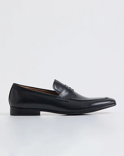Steve Madden (TM)