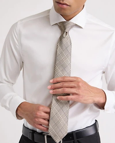 Regular Tie with Checkered Pattern