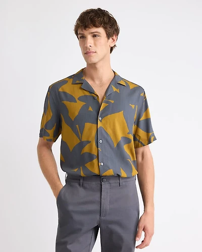 Short-Sleeve Camp-Collar Shirt with Foliage Pattern