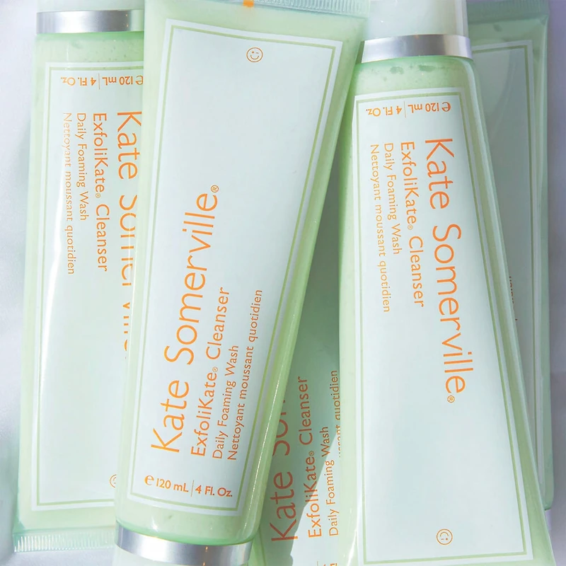 Nettoyant moussant quotidien ExfoliKate™ avec AHA et enzymes
