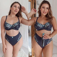 Mousse de bronzage foncé