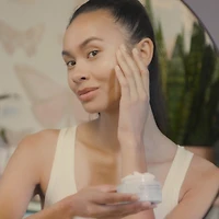 Crème hydratante effet vapeur à l’acide hyaluronique Water Drench