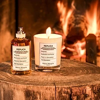 Bougie parfumée ’REPLICA’ By The Fireplace