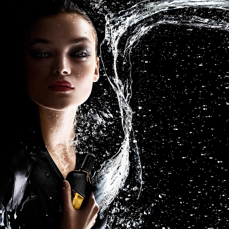 Eau de parfum Black Orchid en vaporisateur de voyage avec truffe noire et ylang-ylang