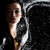 Eau de parfum Black Orchid en vaporisateur de voyage avec truffe noire et ylang-ylang