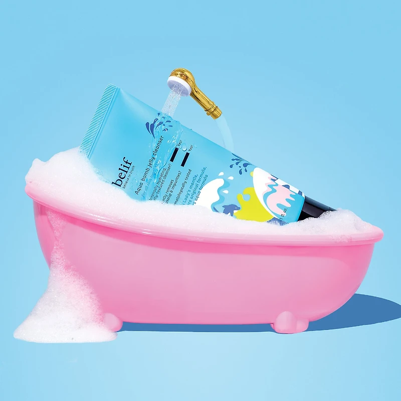 Gelée nettoyante hydratante Aqua Bomb
