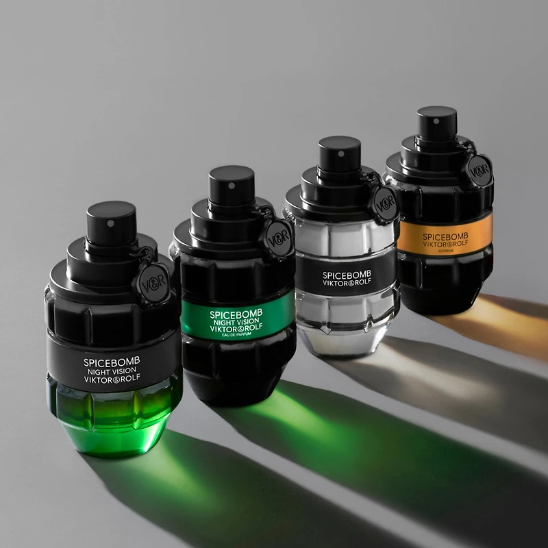 Eau de Cologne Spicebomb Night Vision avec agrumes et notes boisées