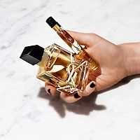 Eau de parfum Libre avec des notes fleur d’oranger et lavande