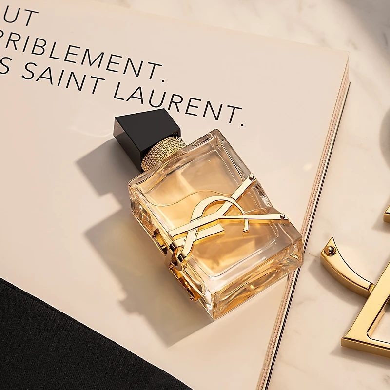 Eau de parfum Libre avec des notes fleur d’oranger et lavande