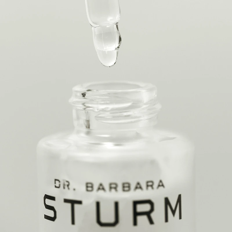 Sérum à l’acide hyaluronique pour les tons de la peau foncés