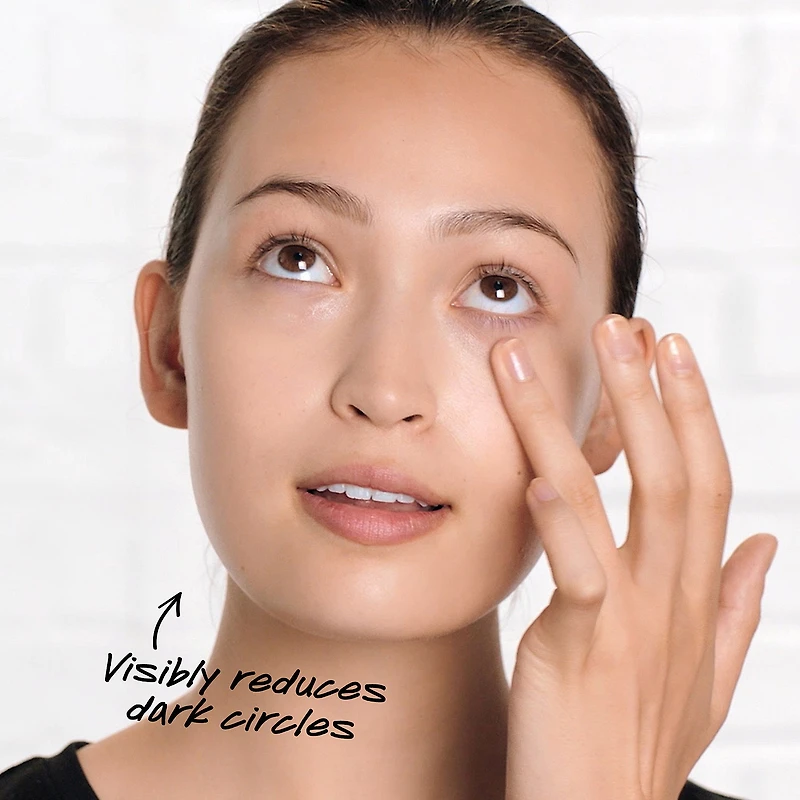 Sérum pour les yeux anticernes puissant avec vitamine C