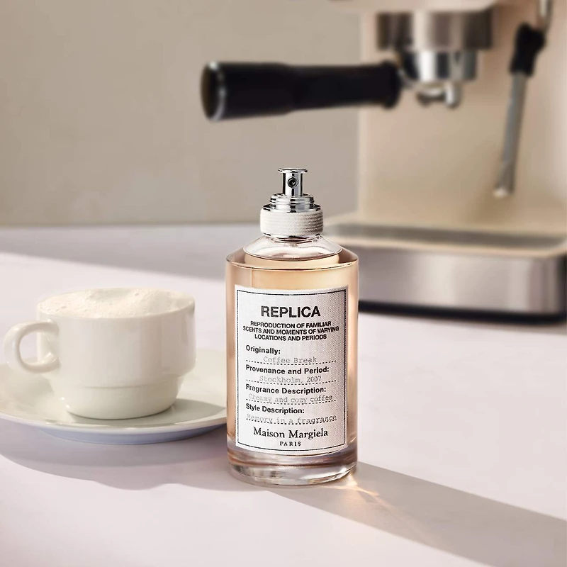 Eau de toilette REPLICA’ Coffee Break avec accord de café et lait mousseux