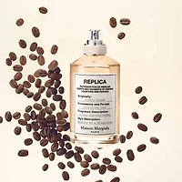 Eau de toilette REPLICA’ Coffee Break avec accord de café et lait mousseux