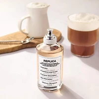 Eau de toilette REPLICA’ Coffee Break avec accord de café et lait mousseux