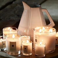 English Pear & Freesia Travel Candle