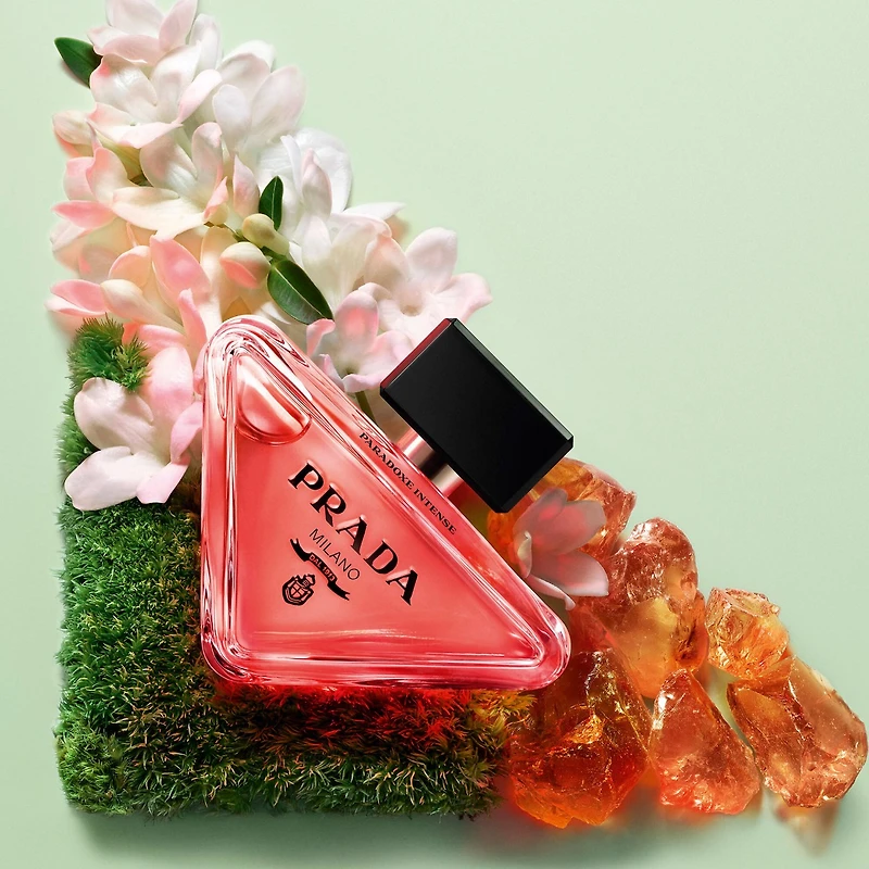 Eau de parfum Paradoxe Intense en vaporisateur de voyage