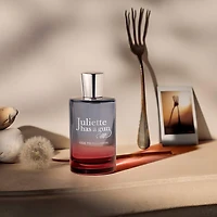 Eau de parfum Ode to Dullness en vaporisateurs de voyage