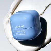 Crème hydratante intensive Water Bank Blue Hyaluronique avec peptides et squalane