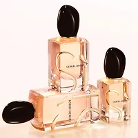 Sì Eau de Parfum with Vanilla & Blackcurrant and Rose