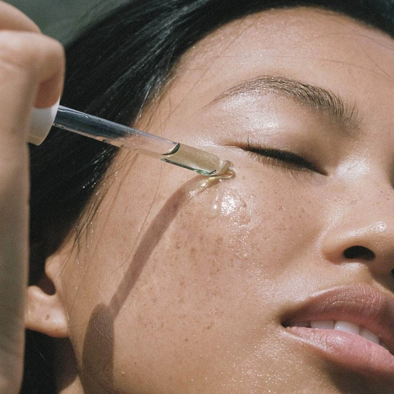 Huile pour le visage à la tanaisie bleue peau grasse et tendance acnéique Lapis