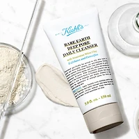 Nettoyant quotidien pour les pores en profondeur rare Earth