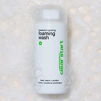 Nettoyant moussant anti-éruptions cutanées Clear Start