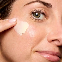 Base hydratante vitaminée pour le visage avec vitamine C et acide hyaluronique