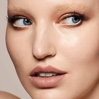 Couleur fluide longue tenue pour les lèvres Stunna Lip Paint