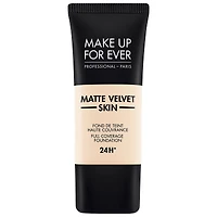 Fond de teint à couvrance totale Matte Velvet Skin
