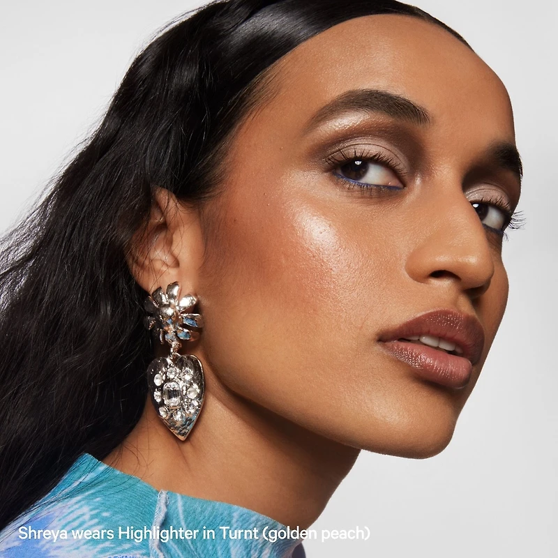 Dewy Cream Highlighter Stick