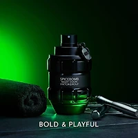Eau de Cologne Spicebomb Night Vision avec agrumes et notes boisées