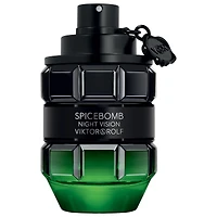 Eau de Cologne Spicebomb Night Vision avec agrumes et notes boisées