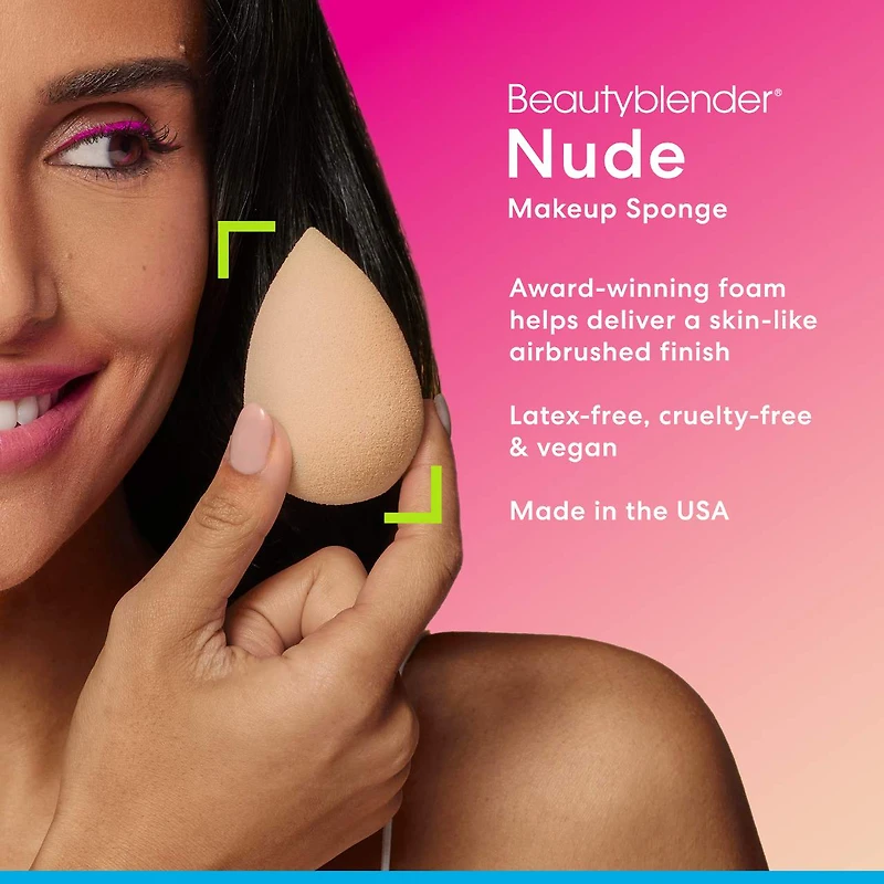 – Éponge Beautyblender® nude