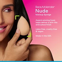 – Éponge Beautyblender® nude
