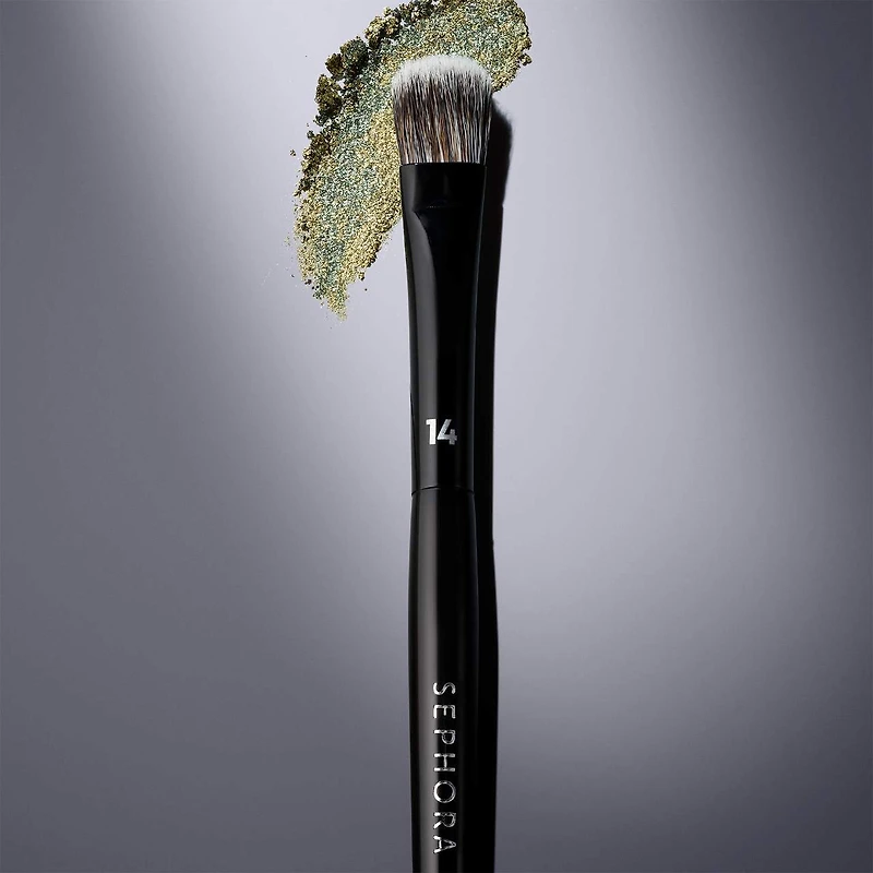 – Pinceau à fard PRO Shadow n° 14
