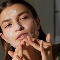 GOOPGLOW Microderm Instant Glow Exfoliator