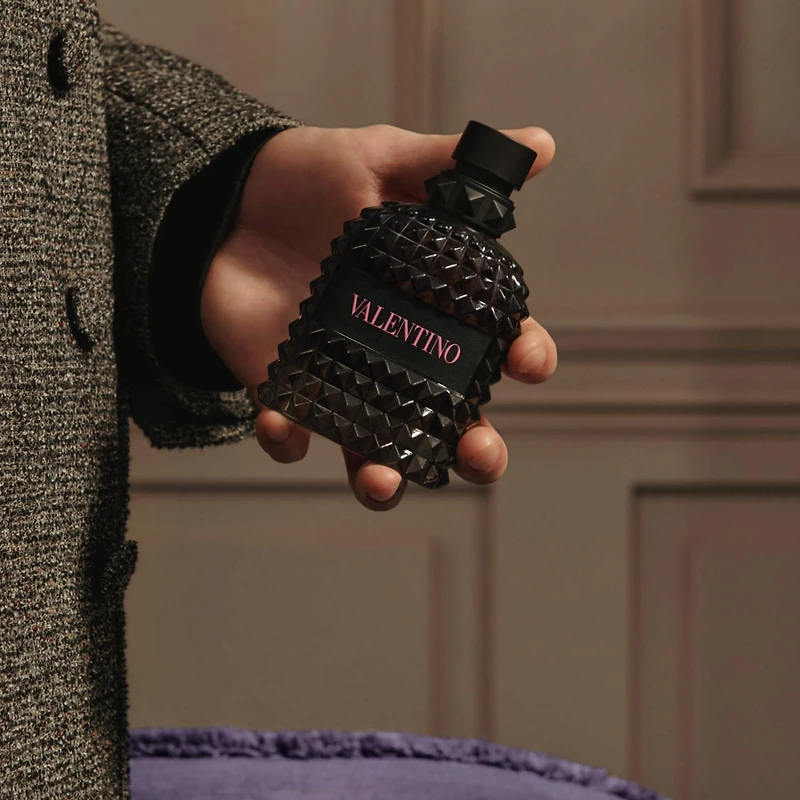 Uomo Born Roma Eau de Toilette with Violet