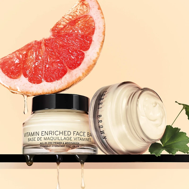 Base hydratante vitaminée pour le visage avec vitamine C et acide hyaluronique