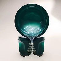 Gelée pour boucles, donne du lustre et de la définition