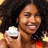 Crème illuminatrice à la vitamine C Aqua Bomb avec acide hyaluronique