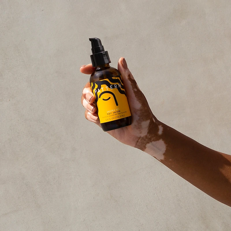 Mélange d’huile de jojoba pour cheveux et cuir chevelu