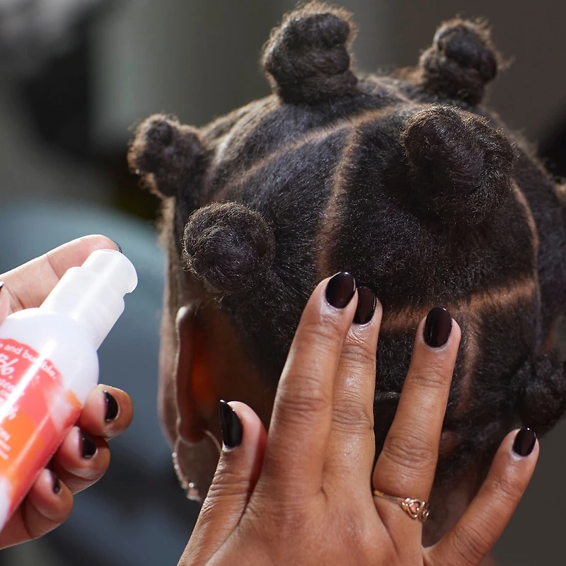 Soin ultra-riche à l’acide hyaluronique en lotion Invisible Oil d’Hairdresser