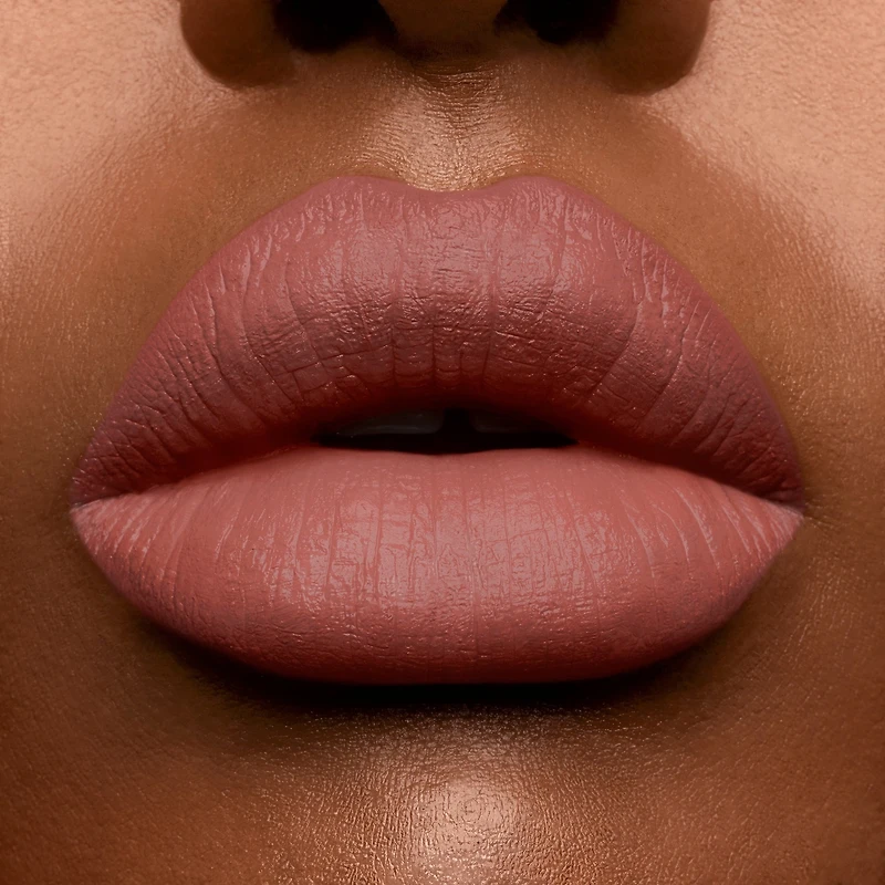 Rouge à lèvres mat et mince Velvet Radical