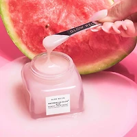 Soin de nuit aux AHA Watermelon Glow