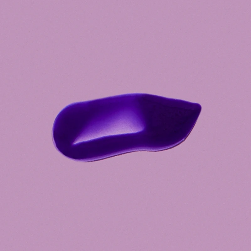 Shampoing violet illuminant pour cheveux blonds