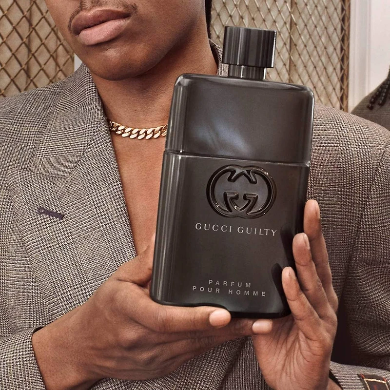 Parfum Guilty pour homme avec lavande, cistus et patchouli